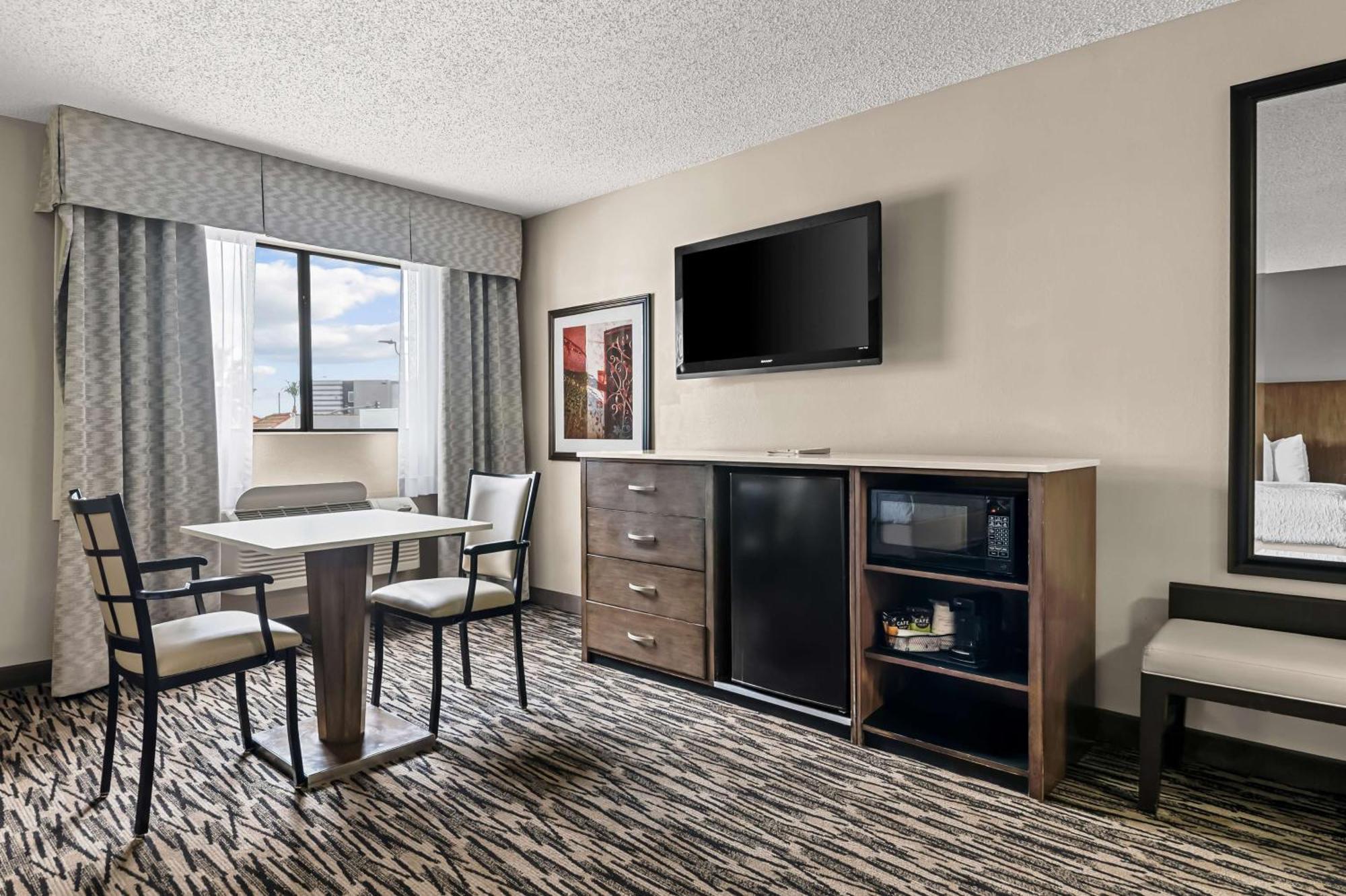 Best Western Los Alamitos Inn & Suites Kültér fotó
